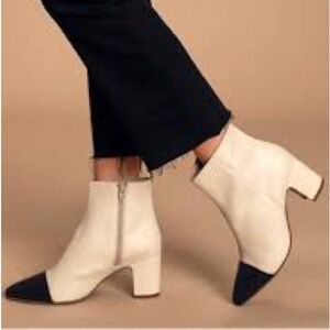 Seychelles No One Like You Off White and Black Leather Ankle Booties
